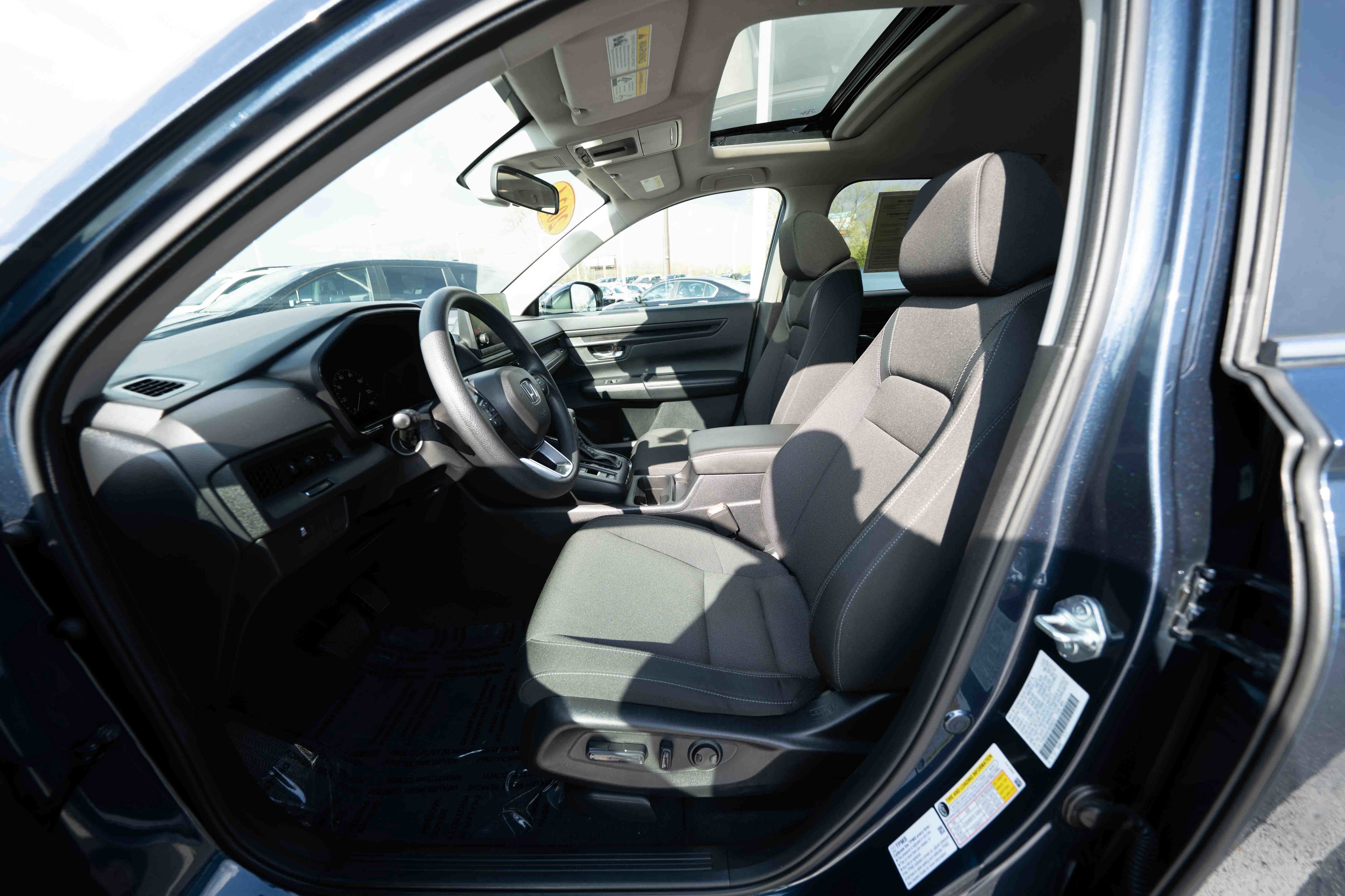 Used 2024 Honda CR-V EX image 9