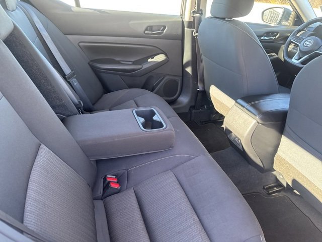 Used 2024 Nissan Altima 2.5 SV image 15