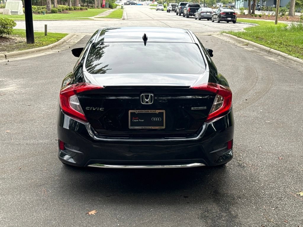 Used 2019 Honda Civic Touring image 6