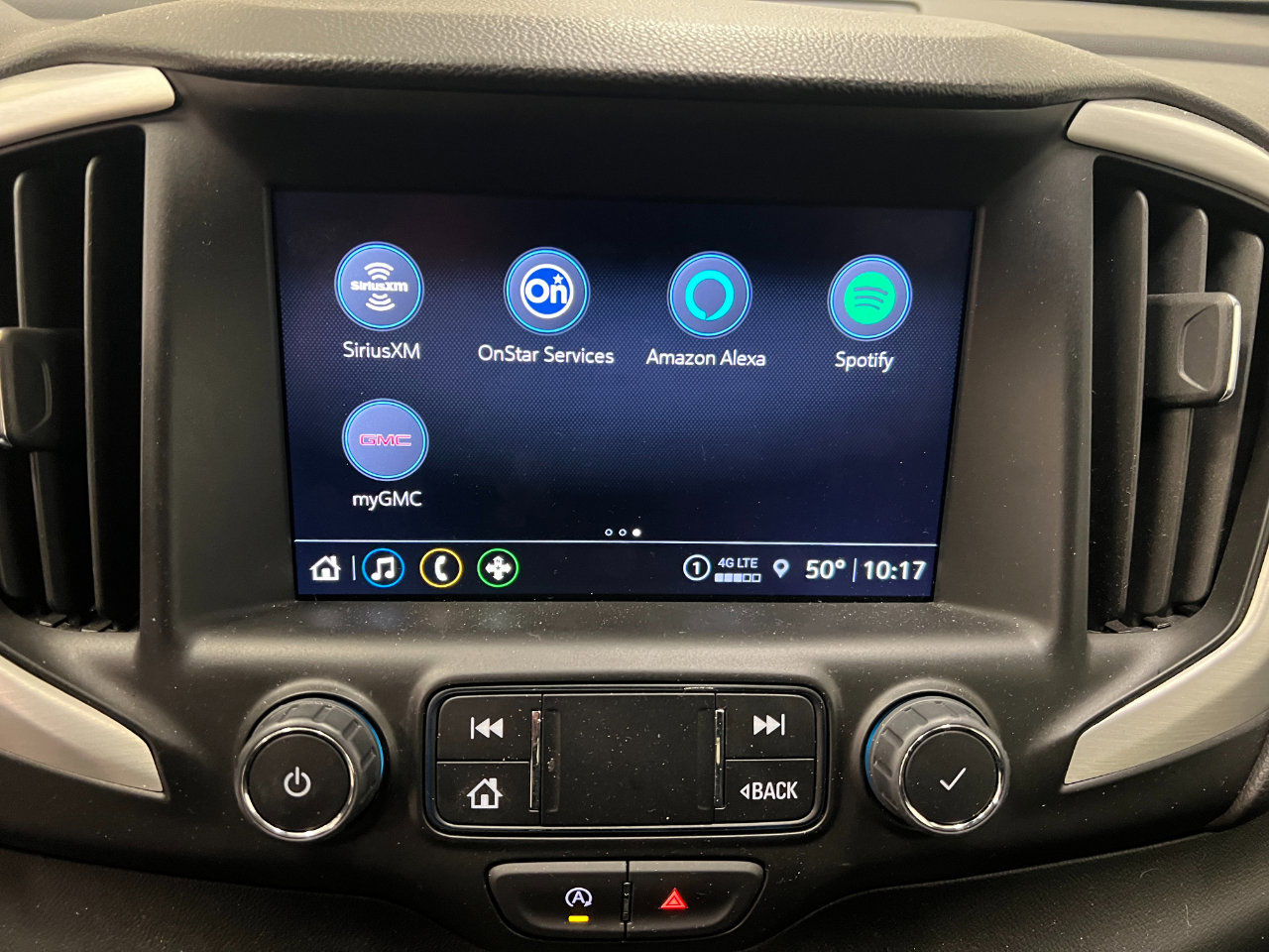 Used 2024 GMC Terrain SLT image 38