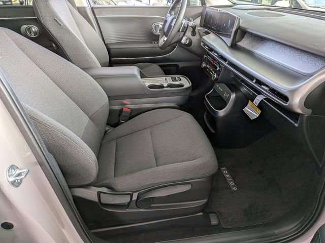 Used 2026 Hyundai Ioniq 9 S image 32