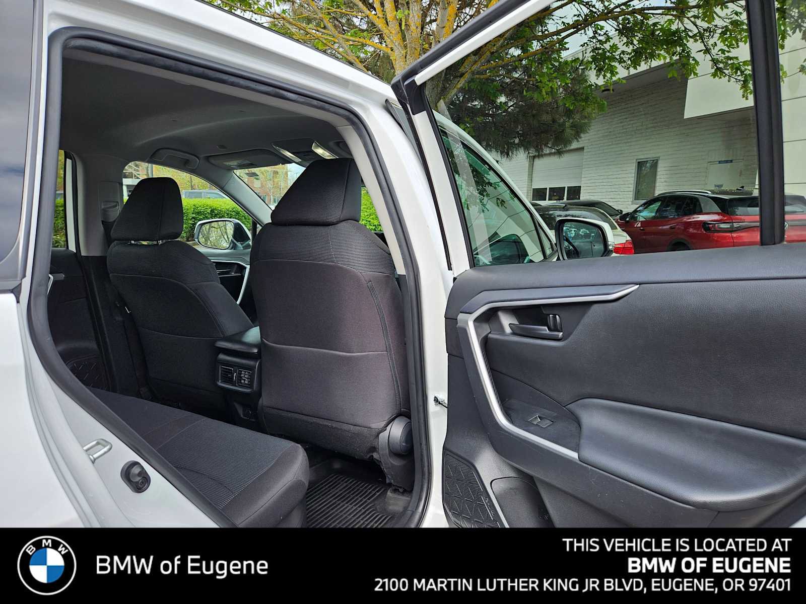 Used 2024 Toyota RAV4 LE AWD/4WD image 14