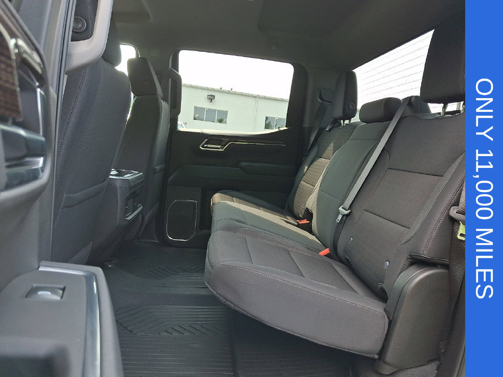 Used 2025 Chevrolet Silverado 1500 LT Trail Boss w/ LPO, Dark Essentials Package AWD/4WD image 10