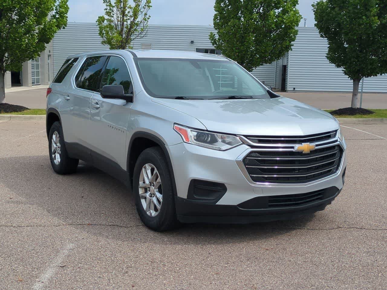 Used 2019 Chevrolet Traverse LS FWD image 8