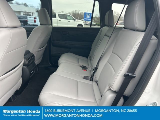 Used 2024 Honda Passport EX-L image 32
