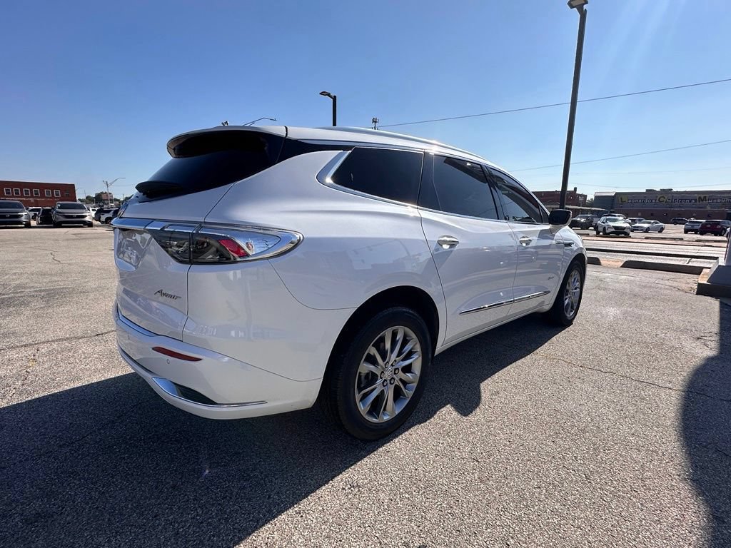 Used 2023 Buick Enclave Avenir w/ Avenir Technology Package FWD image 8