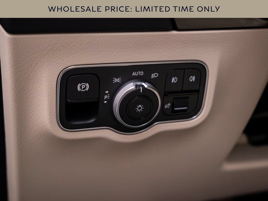 Used 2023 Mercedes-Benz GLA 250 4MATIC w/ Premium Package image 20