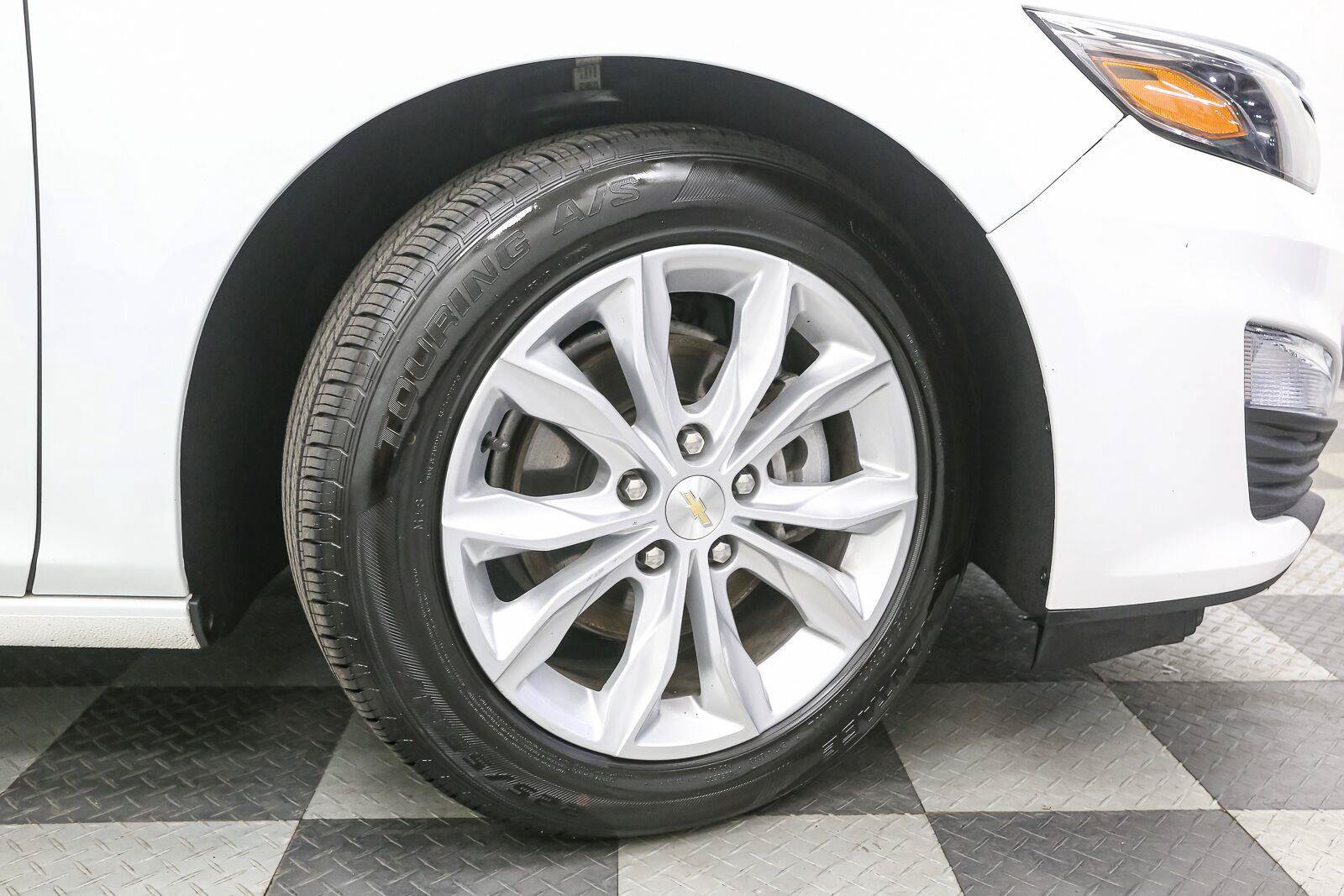 Used 2024 Chevrolet Malibu LT FWD image 15