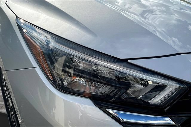 Used 2025 Nissan Versa SV w/ Trunk Package FWD image 27