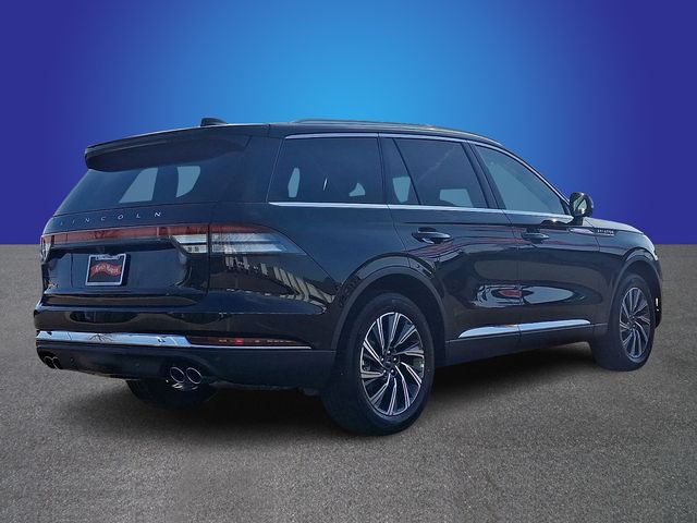 New 2026 Lincoln Aviator AWD image 3