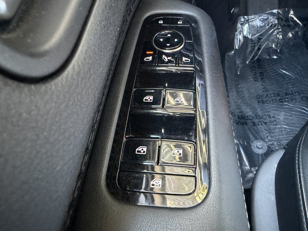Used 2023 Nissan Ariya FWD image 26
