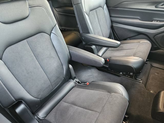 Certified 2023 Jeep Grand Cherokee L Laredo AWD/4WD image 28