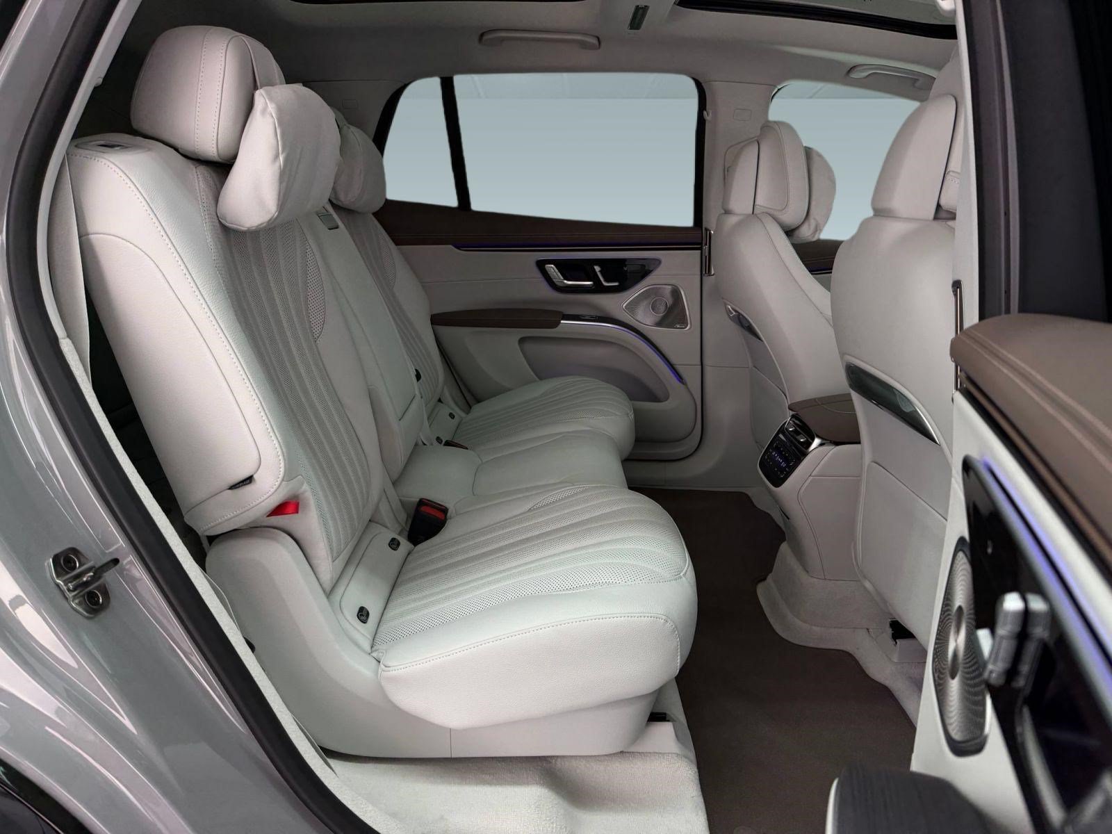 New 2027 Mercedes-Benz EQS 400 4MATIC SUV image 30