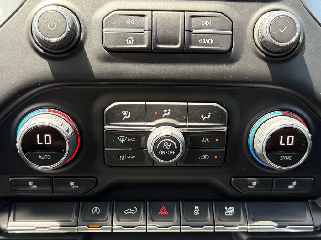 Used 2021 Chevrolet Silverado 1500 RST AWD/4WD image 15