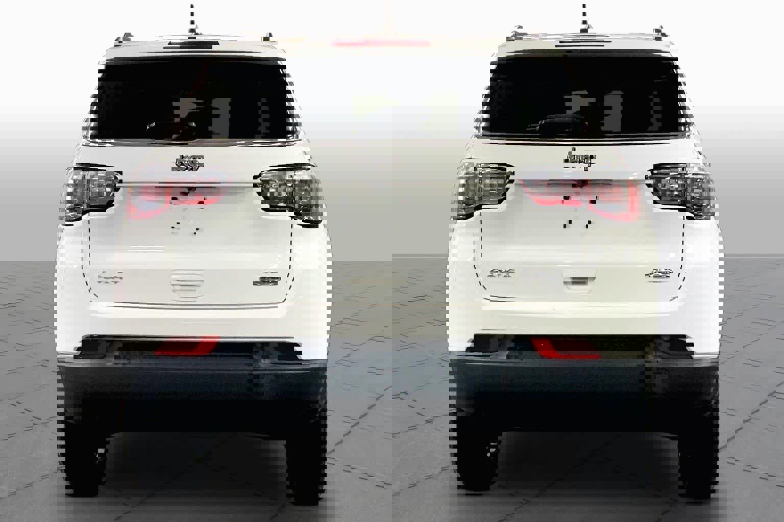 Used 2020 Jeep Compass Latitude image 5