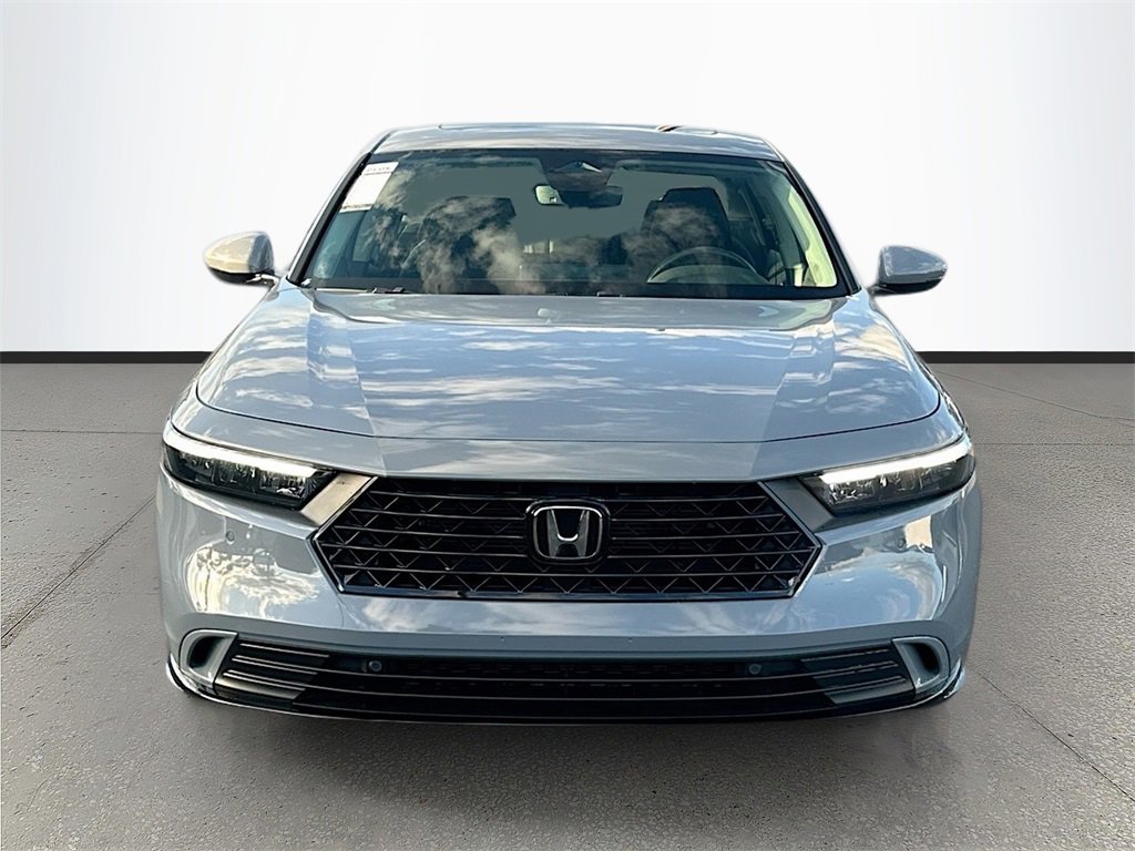 Used 2023 Honda Accord EX-L image 2