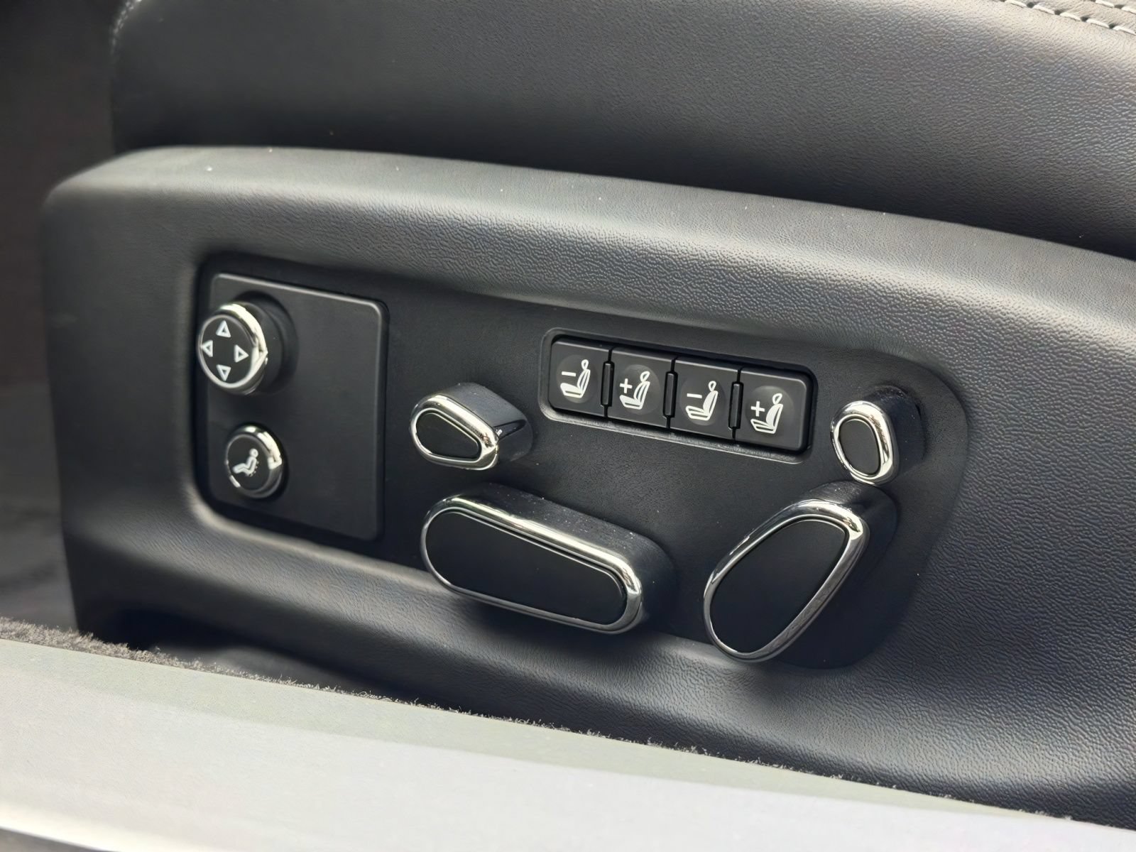 New 2026 Bentley Continental GT AWD/4WD image 11