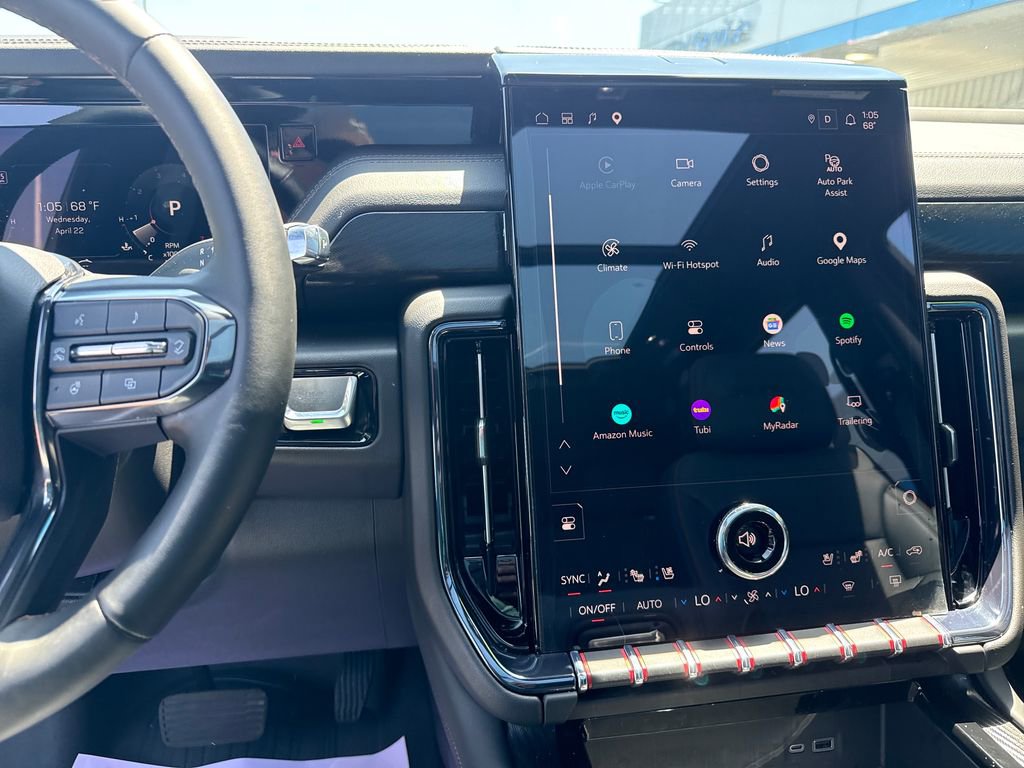 Used 2025 GMC Yukon AT4 w/ AT4 Premium Package image 18