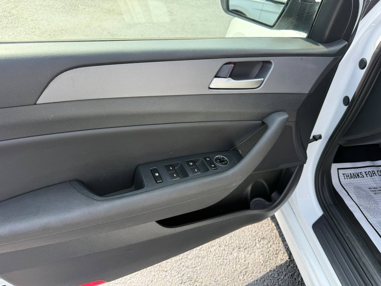 Used 2018 Hyundai Sonata SEL w/ Tech Package 02 FWD image 16