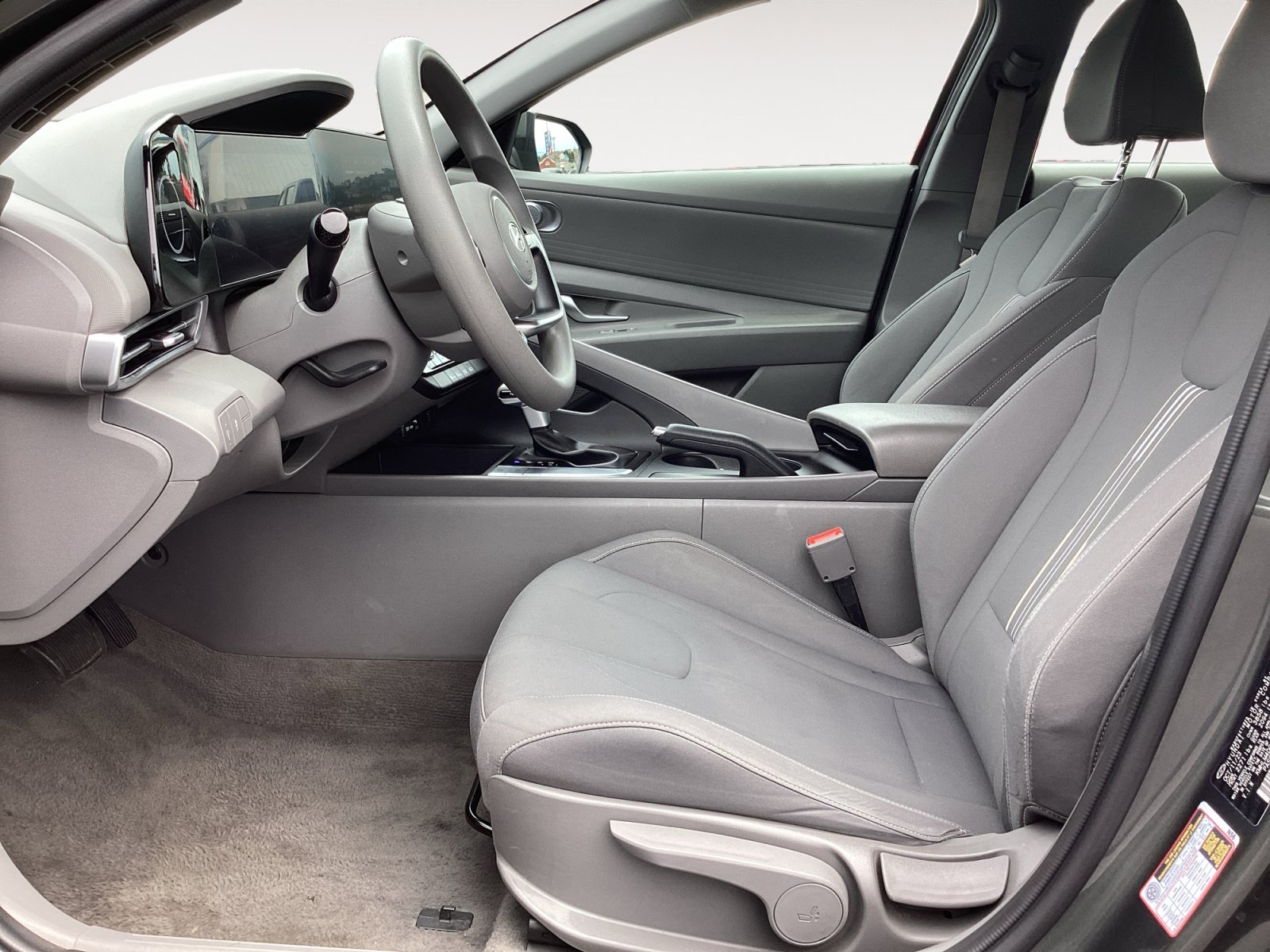 Used 2024 Hyundai Elantra SEL FWD image 26