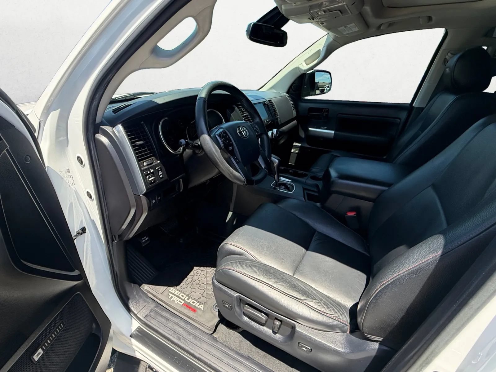 Used 2020 Toyota Sequoia TRD Pro w/ Carpet Mat Package (TMS) AWD/4WD image 14