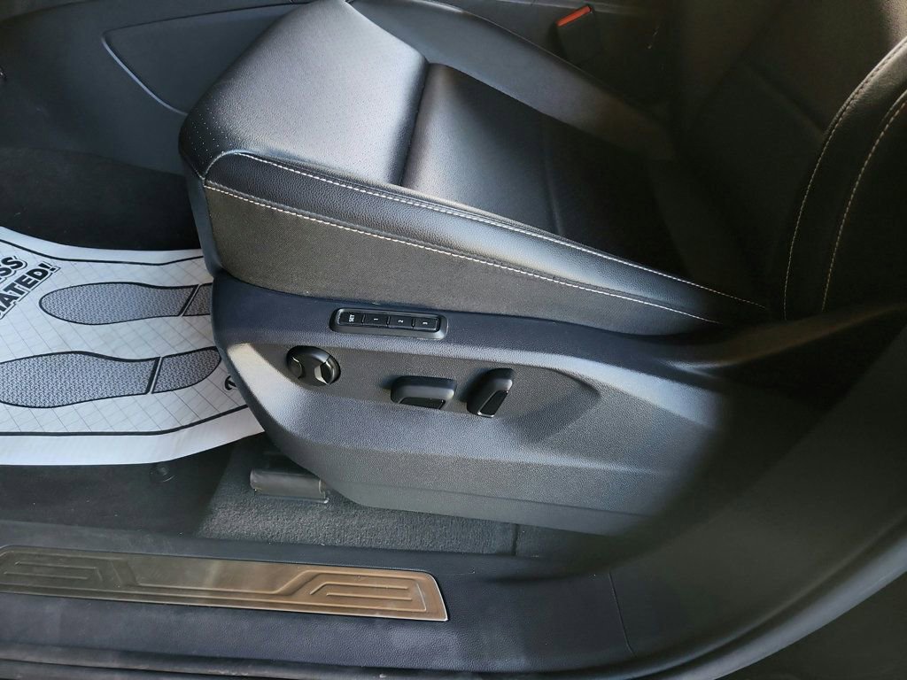 Used 2023 Volkswagen Atlas SEL image 12