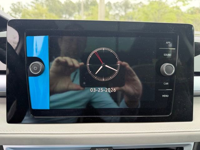 New 2026 Volkswagen Taos SE FWD image 21