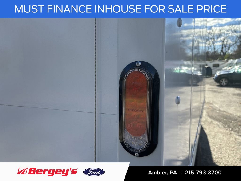 New 2024 Ford E-450 and Econoline 450 Super Duty w/ Power Windows & Locks Group image 30