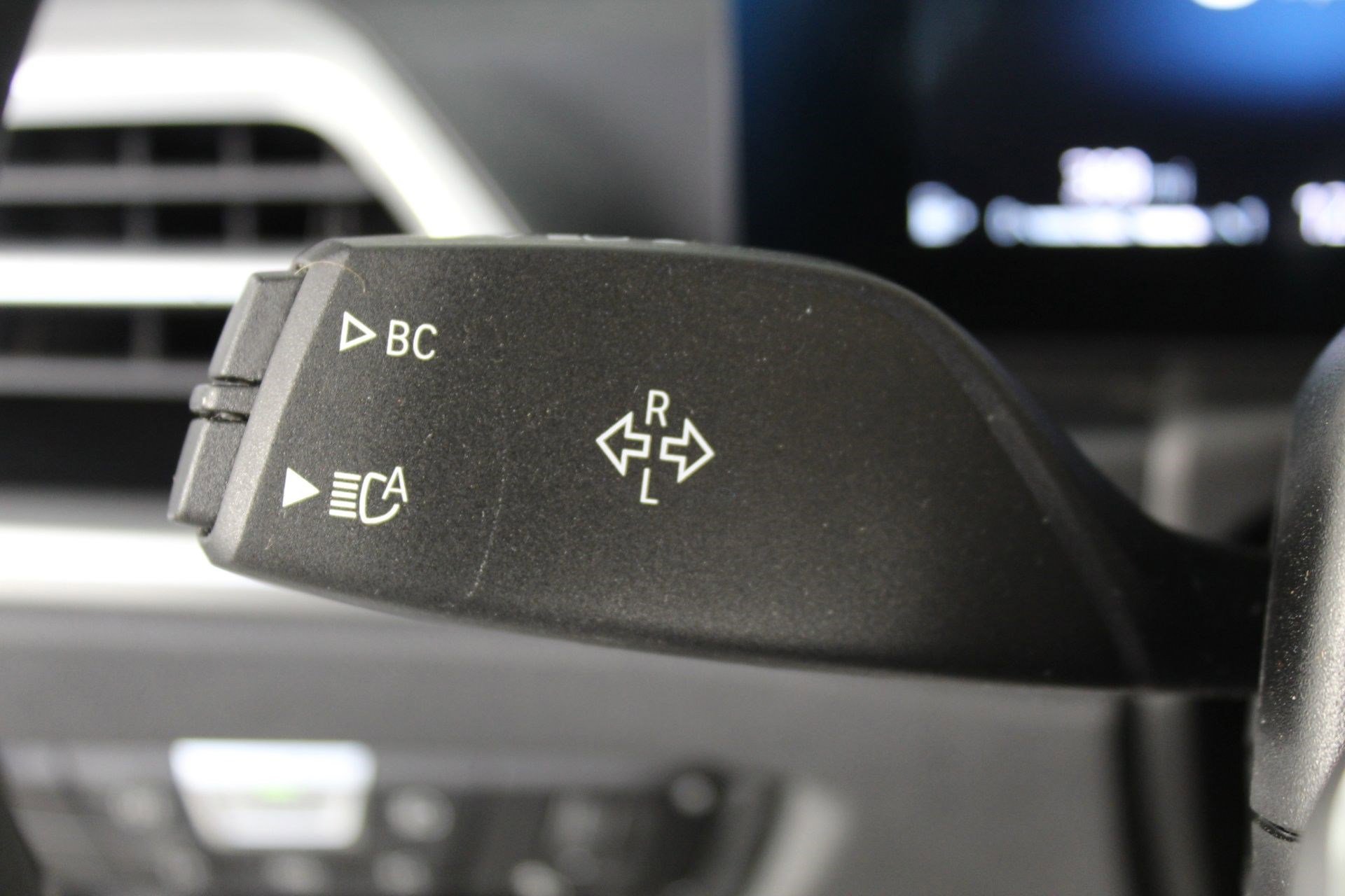 Used 2025 BMW 430i xDrive w/ Premium Package image 28