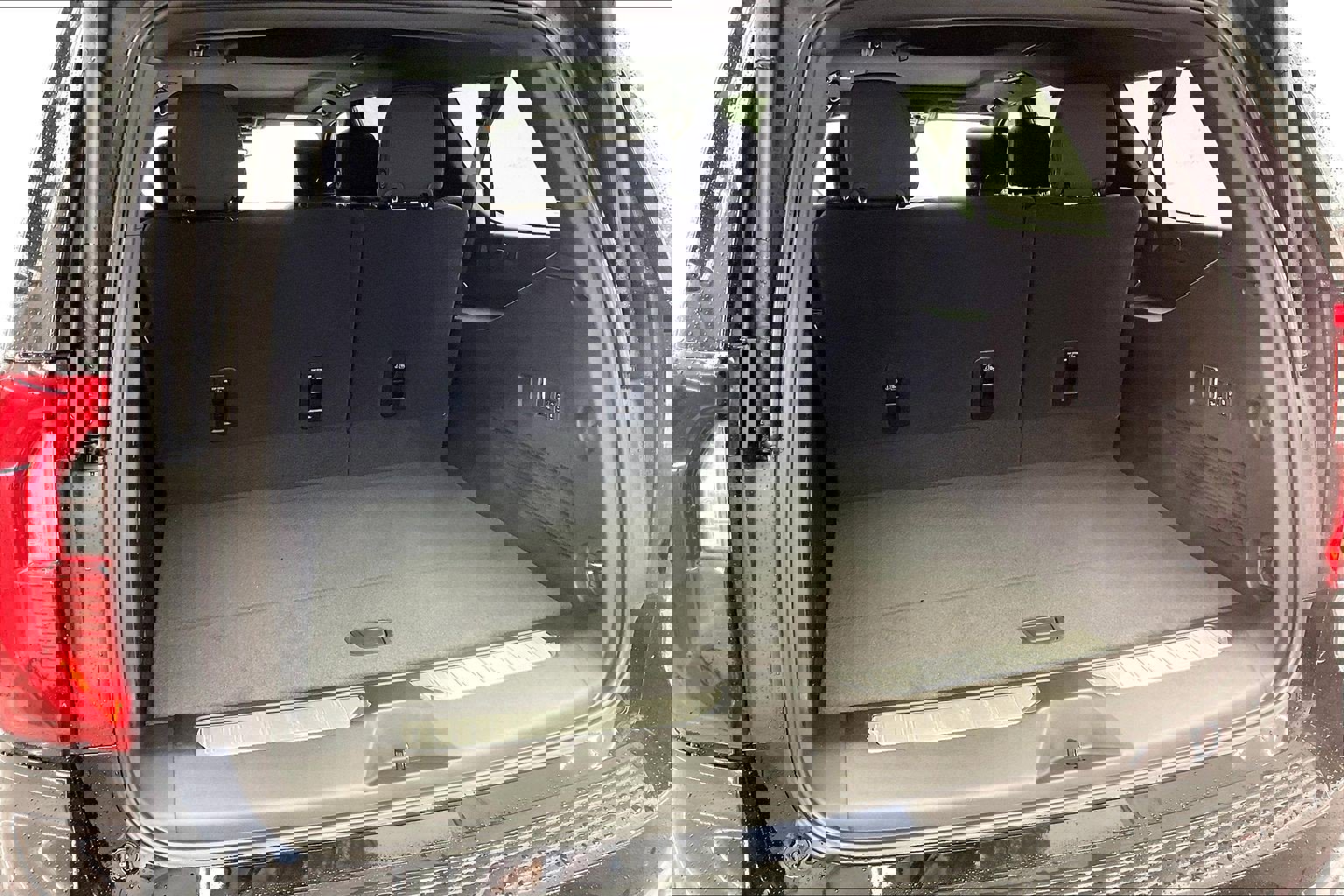 New 2026 GMC Yukon XL AT4 image 11