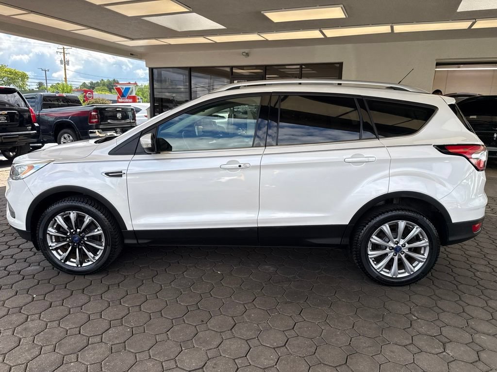 Used 2017 Ford Escape Titanium AWD/4WD image 10