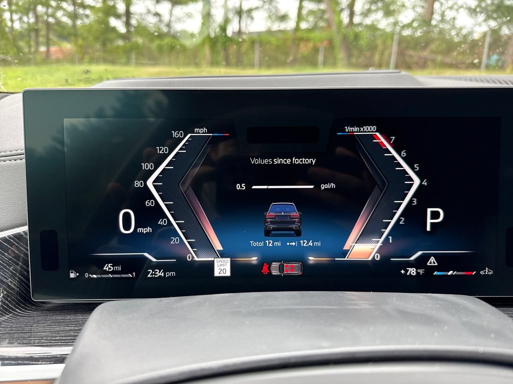 New 2027 BMW X7 xDrive40i w/ Executive Package AWD/4WD image 14