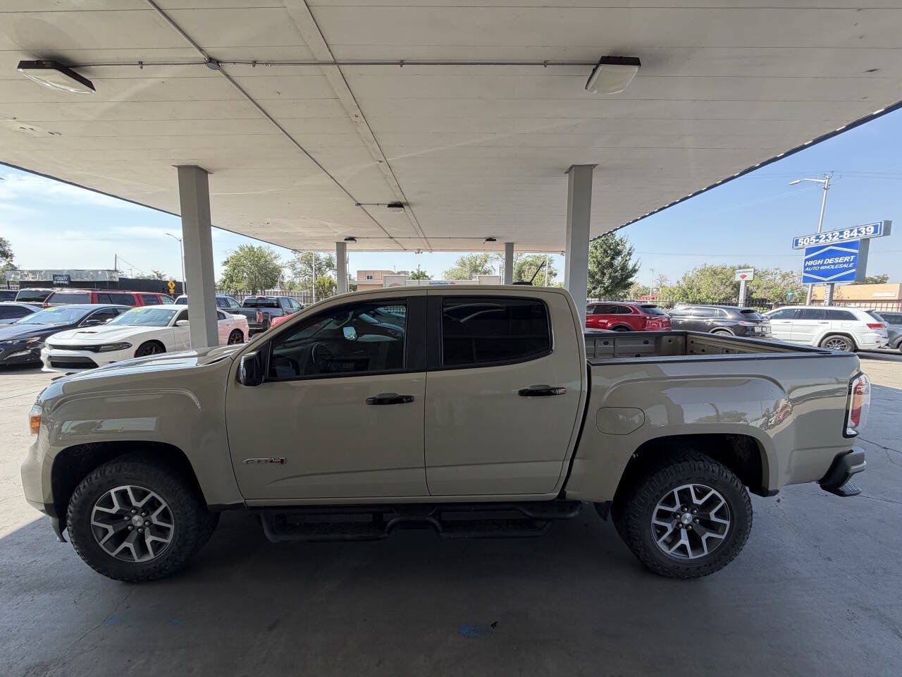 Used 2021 GMC Canyon AT4 w/ Driver Alert Package AWD/4WD image 5