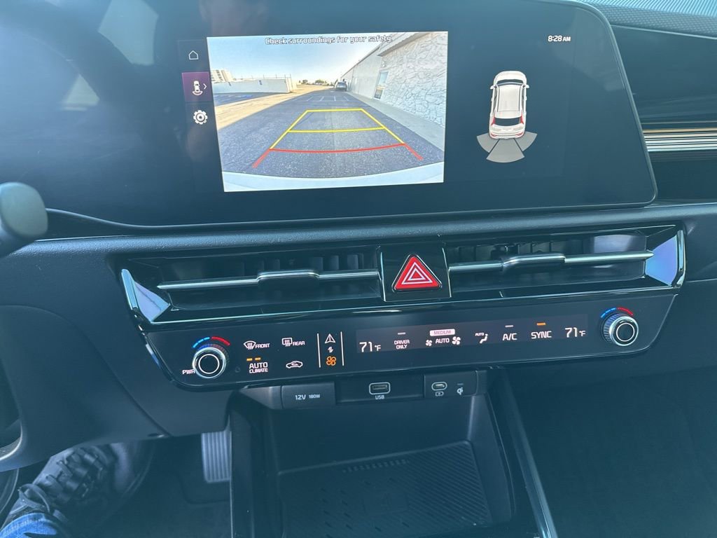 Used 2024 Kia Niro EX image 26