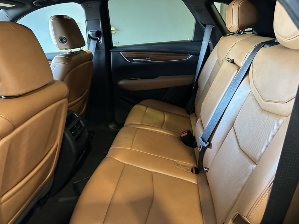Used 2020 Cadillac XT5 Premium Luxury w/ LPO, Floor Liner Package image 9