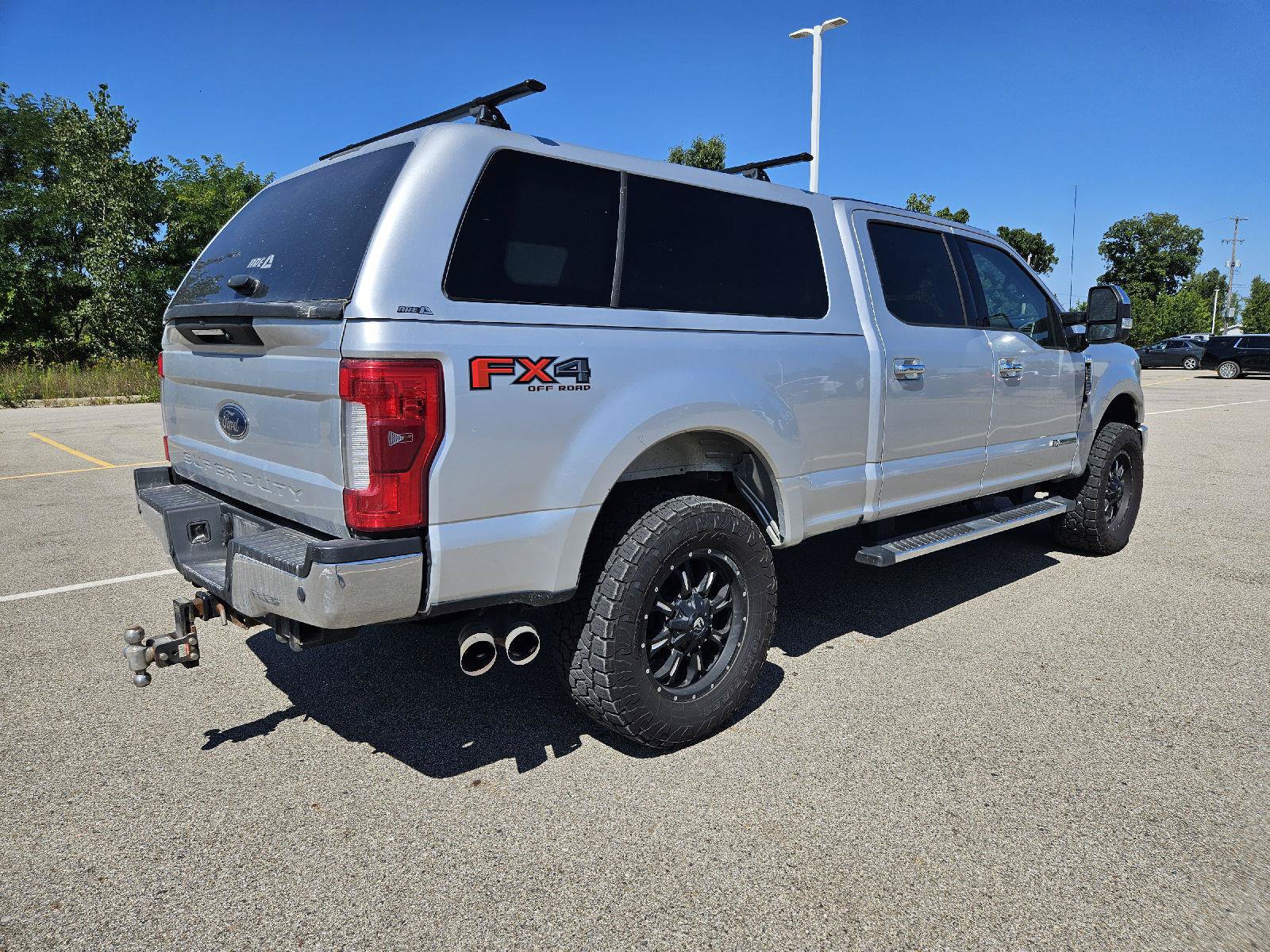 Used 2017 Ford F250 Lariat w/ Lariat Ultimate Package AWD/4WD image 7