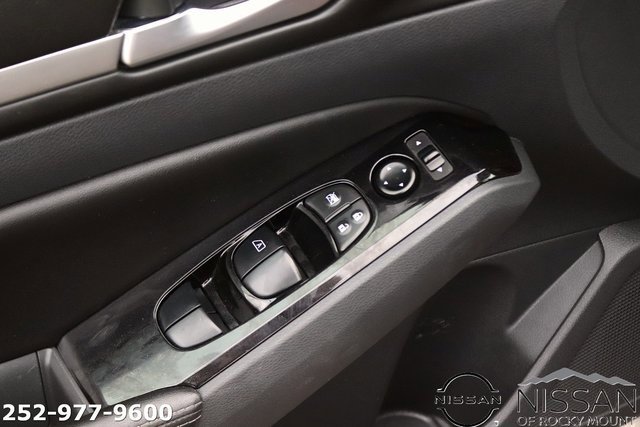 Used 2023 Nissan Altima 2.5 SV image 11