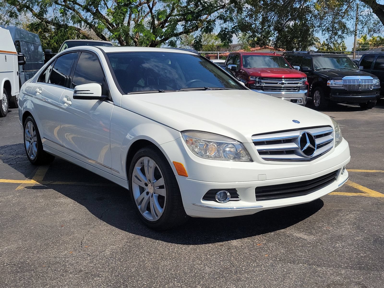 Used 2010 Mercedes-Benz C 300 Sedan image 3