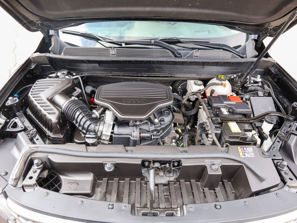 Certified 2022 GMC Acadia AT4 w/ Technology Package image 36