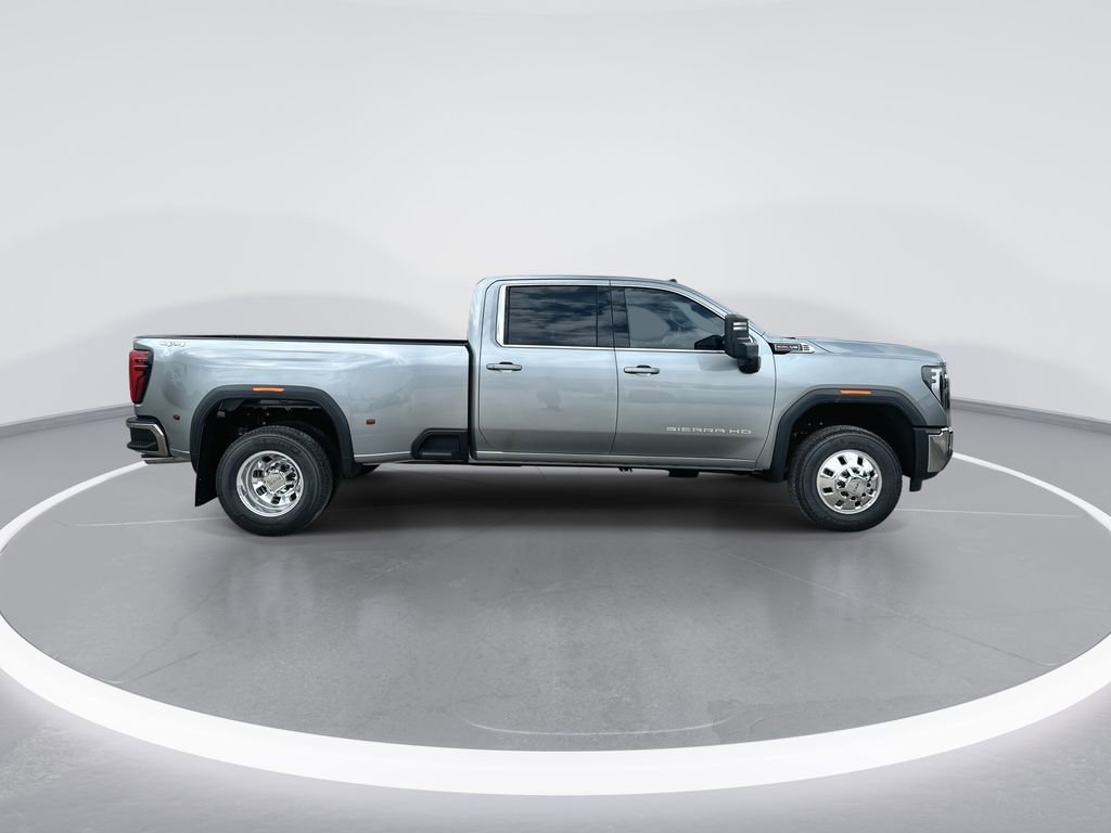 New 2026 GMC Sierra 3500 SLE w/ SLE Value Package AWD/4WD image 9