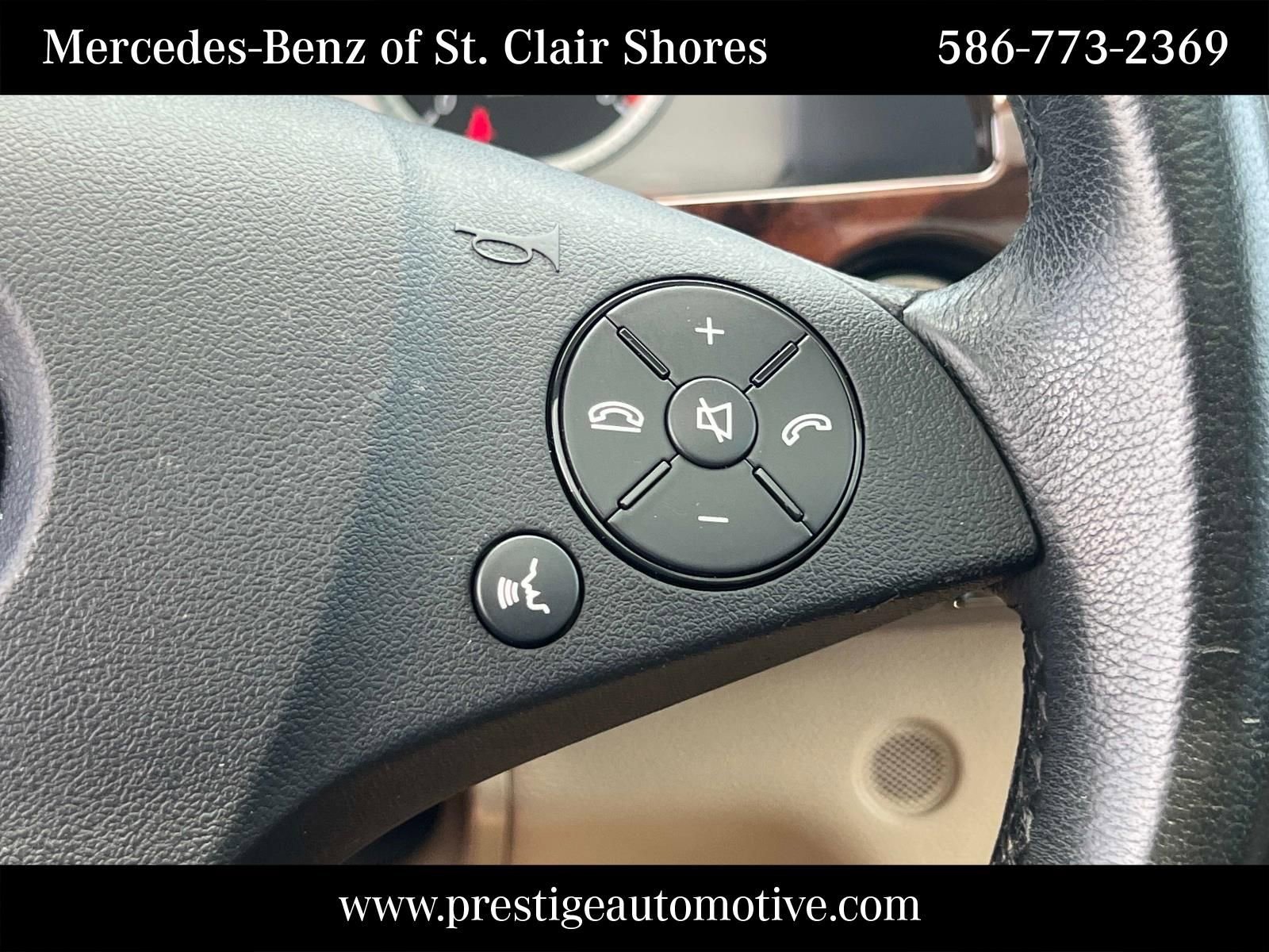 Used 2010 Mercedes-Benz GLK 350 4MATIC image 31