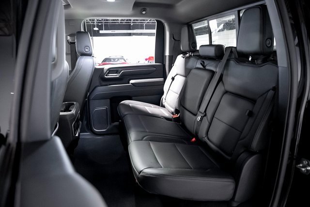 Used 2024 GMC Sierra 3500 Denali w/ Denali Reserve Package image 25