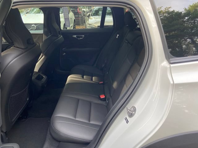 New 2026 Volvo V60 B5 Cross Country Plus w/ Climate Package AWD/4WD image 14