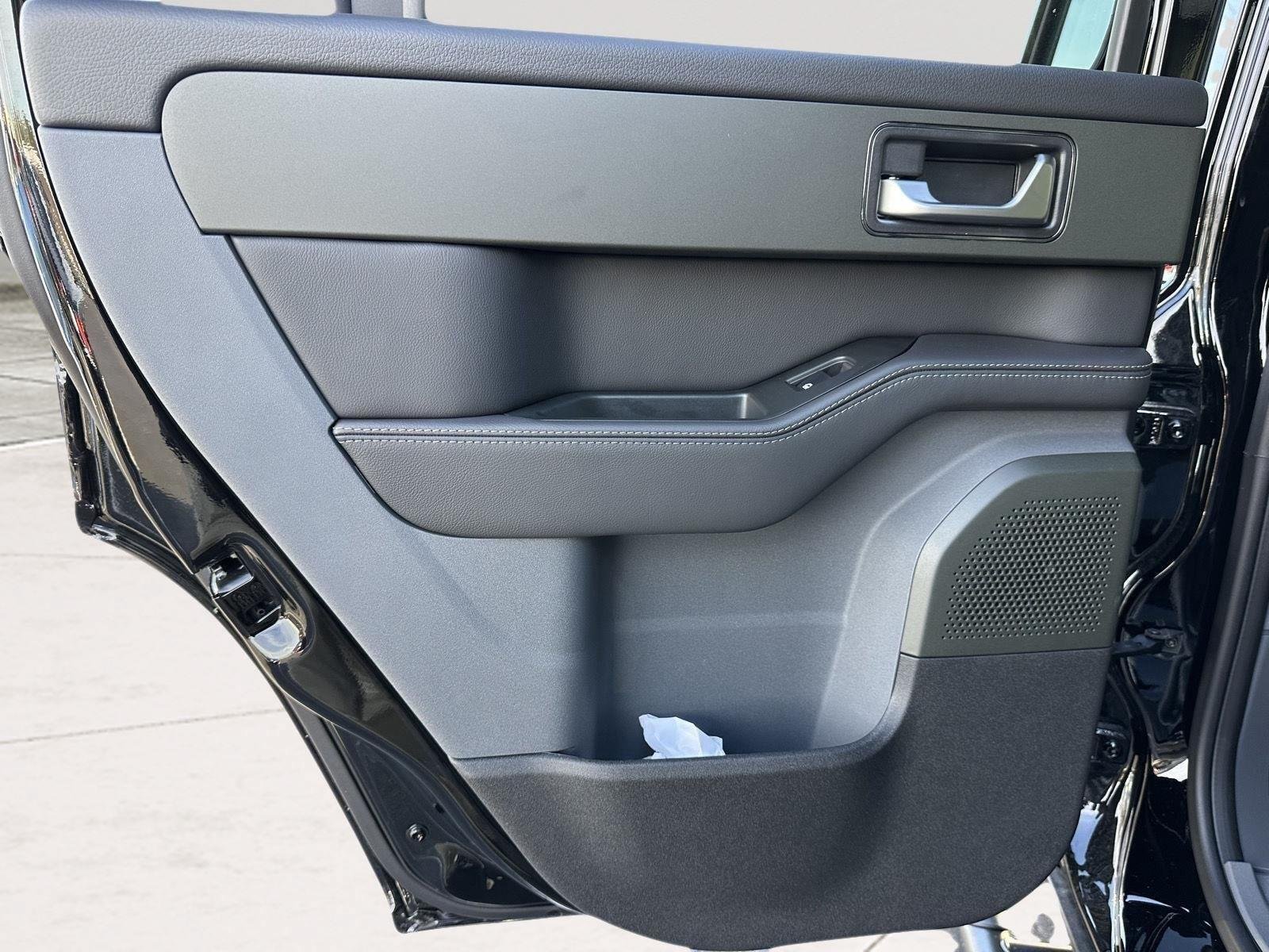 New 2025 INEOS Grenadier Station Wagon AWD/4WD image 18