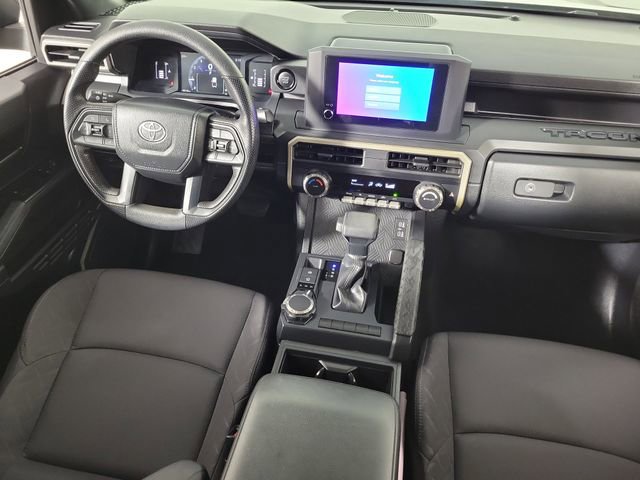Used 2025 Toyota Tacoma SR AWD/4WD image 15