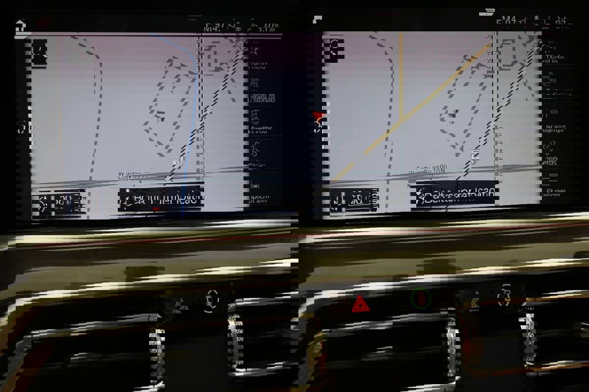 Used 2023 BMW X6 xDrive40i w/ Premium Package image 8