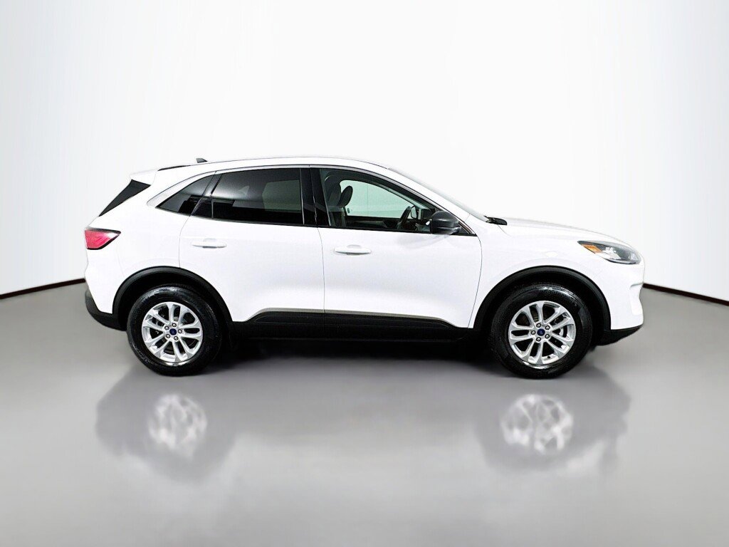 Used 2022 Ford Escape SE AWD/4WD image 6