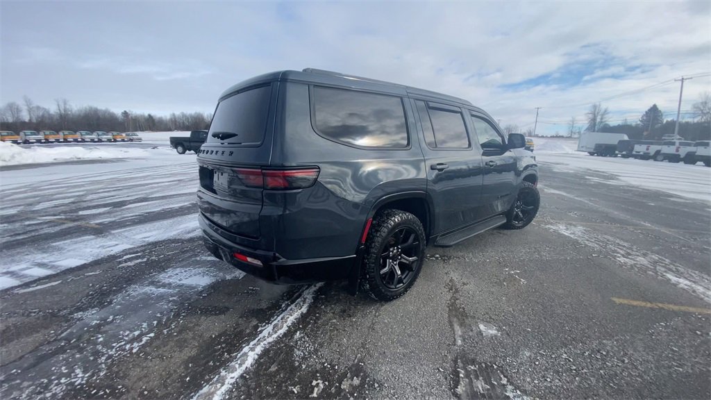 Used 2023 Jeep Wagoneer Series II image 8