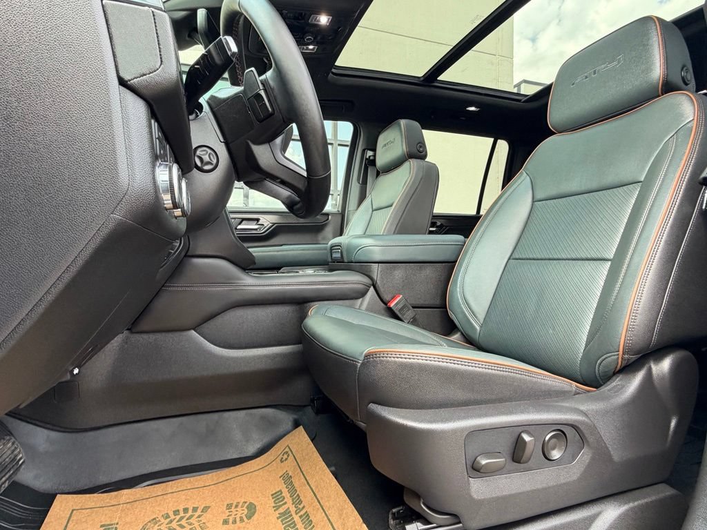 Used 2026 GMC Yukon XL AT4 w/ AT4 Premium Package AWD/4WD image 10