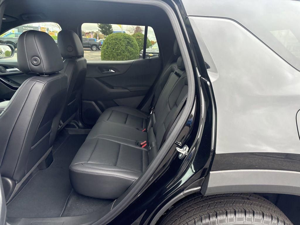 New 2026 Chevrolet Equinox LT w/ Convenience Package II image 23